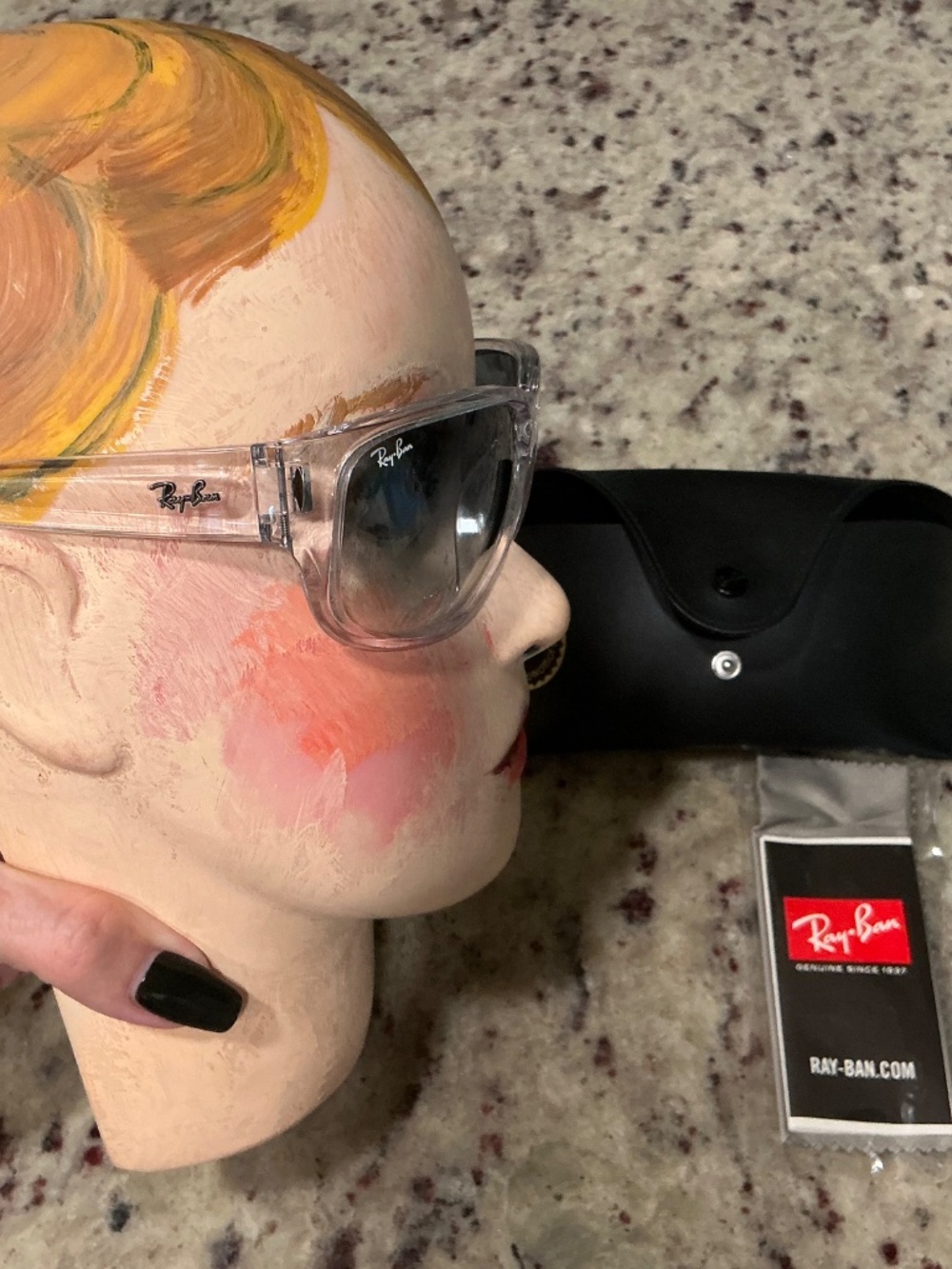Authentic Ray Ban sunglasses - Picture 2 of 3